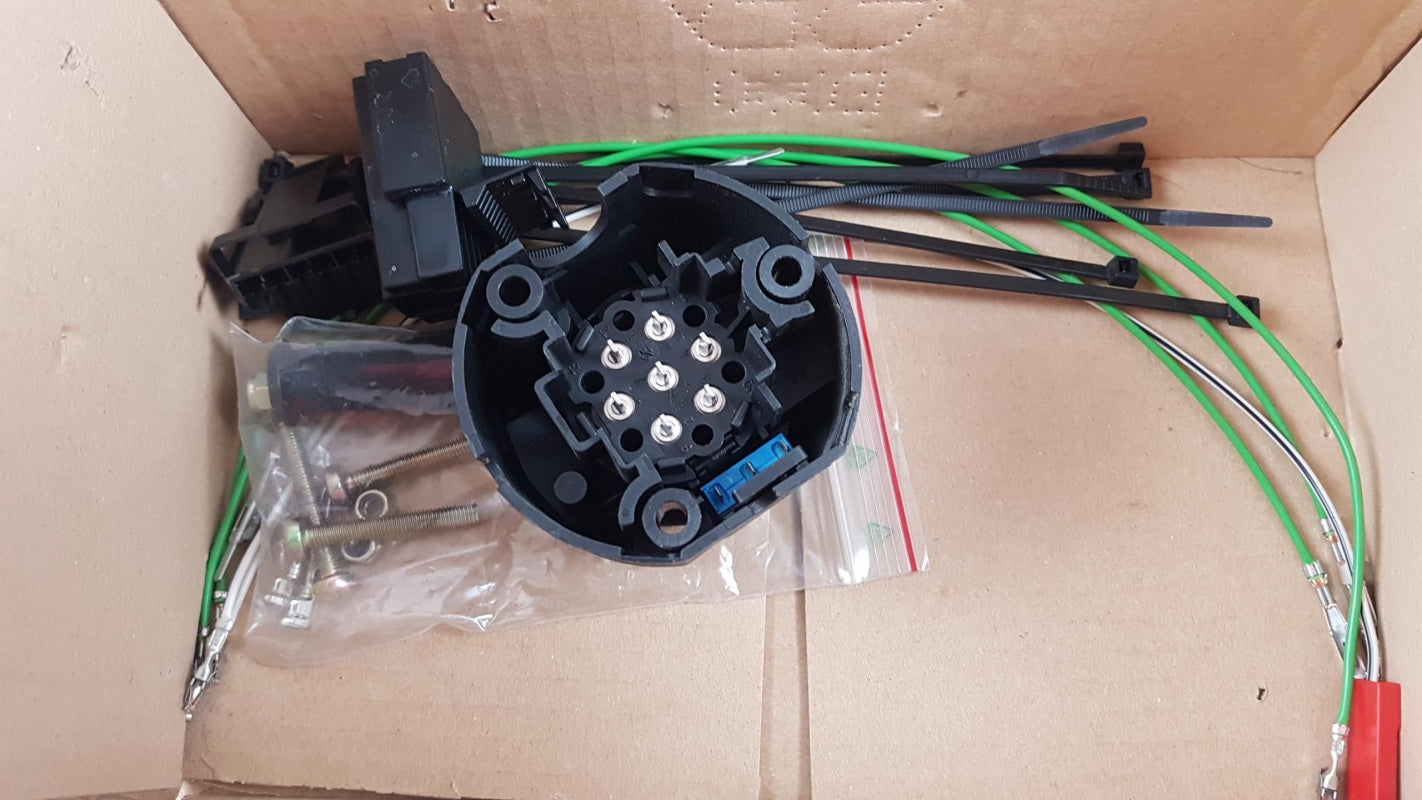 Original OPEL Corsa-C Meriva-A Anhängerkupplung Elektrosatz 7-polig 93160922