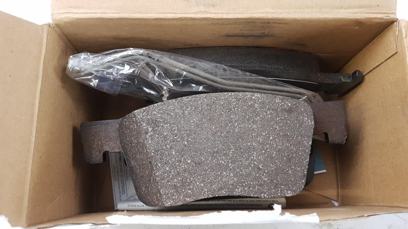 Original OPEL Astra-K Bremsbeläge Satz Vorne 95526567