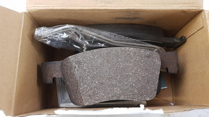 Original OPEL Astra-K Bremsbeläge Satz Vorne 95526567