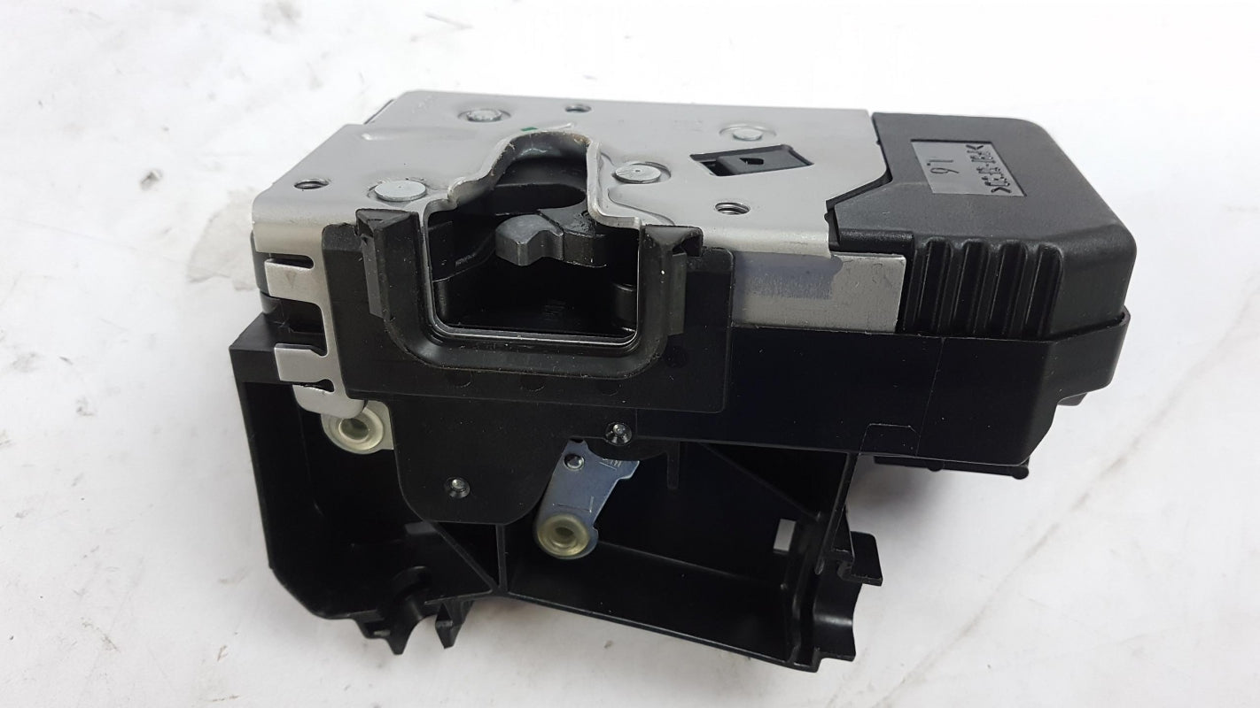 Original OPEL Vivaro-A Hecktürschloss mit Motor links 93851809