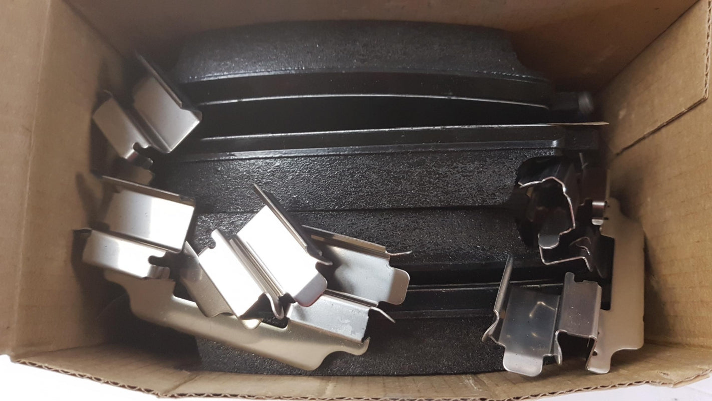 Original KIA Venga brake pad set front 581011PA00 