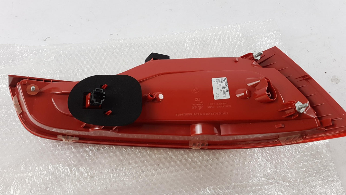 Original AUDI Q7 (4L) 2010-2015 Heckleuchte Rückleuchte LED Rechts 4L0945094F