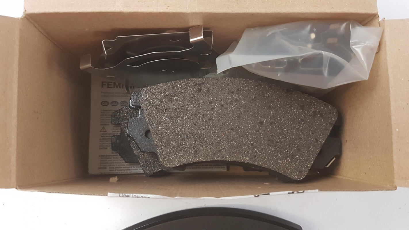 Original OPEL Insignia-A Bremsbeläge Vorne 95530018