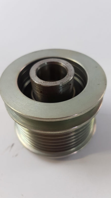 Original MERCEDES-BENZ W171 W203 W204 W12 W906 Generatorfreilauf A2711550215