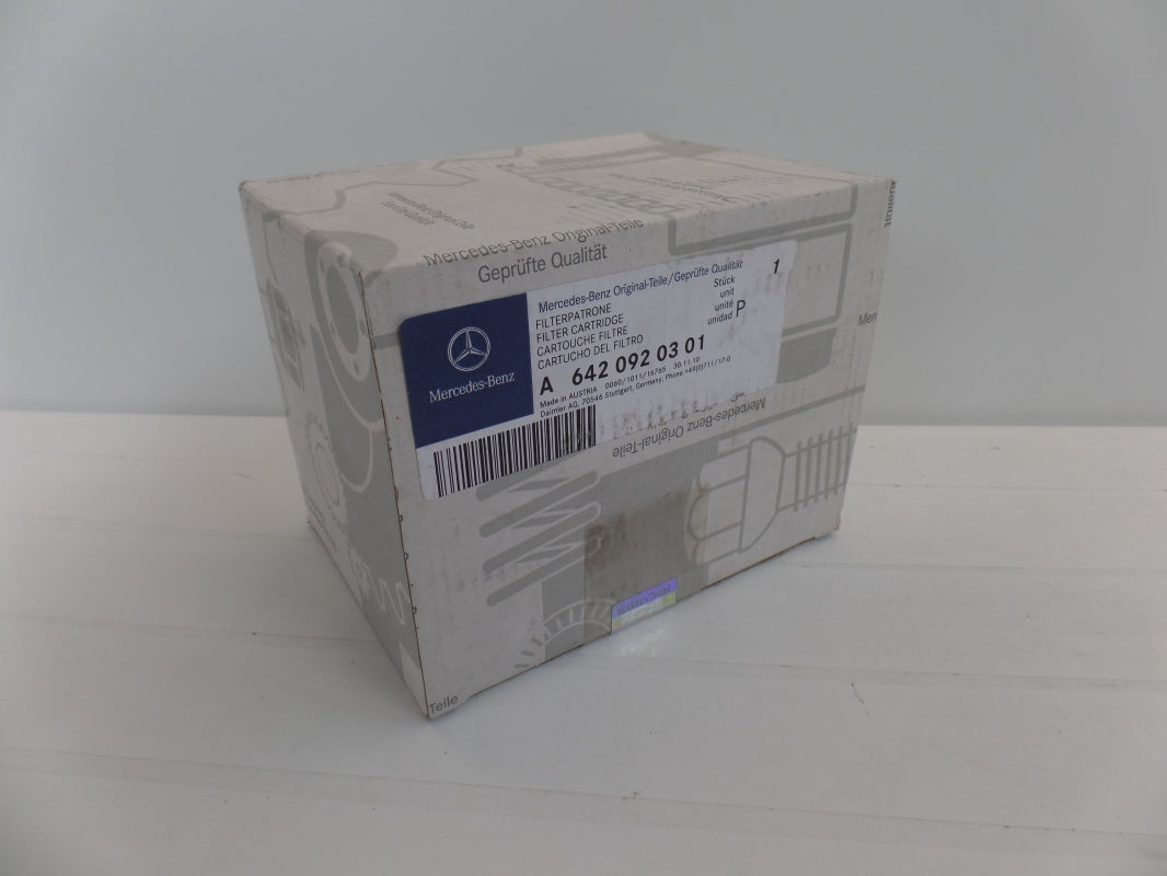 Original MERCEDES-BENZ W164 W169 W221 W245 W906 Kraftstofffilter A6420920301