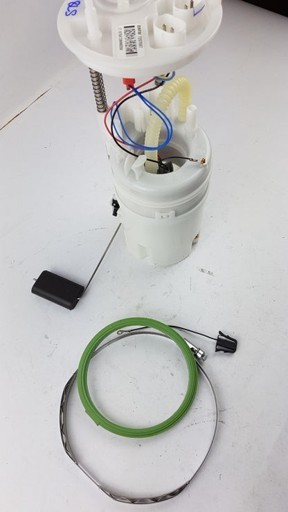 Original BMW X5 E70 F15 X6 E71 F16 Kraftstofffördereinheit 16117207599