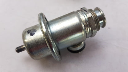 Original OE OPEL Kraftstoffdruck Steuerventil 17091410