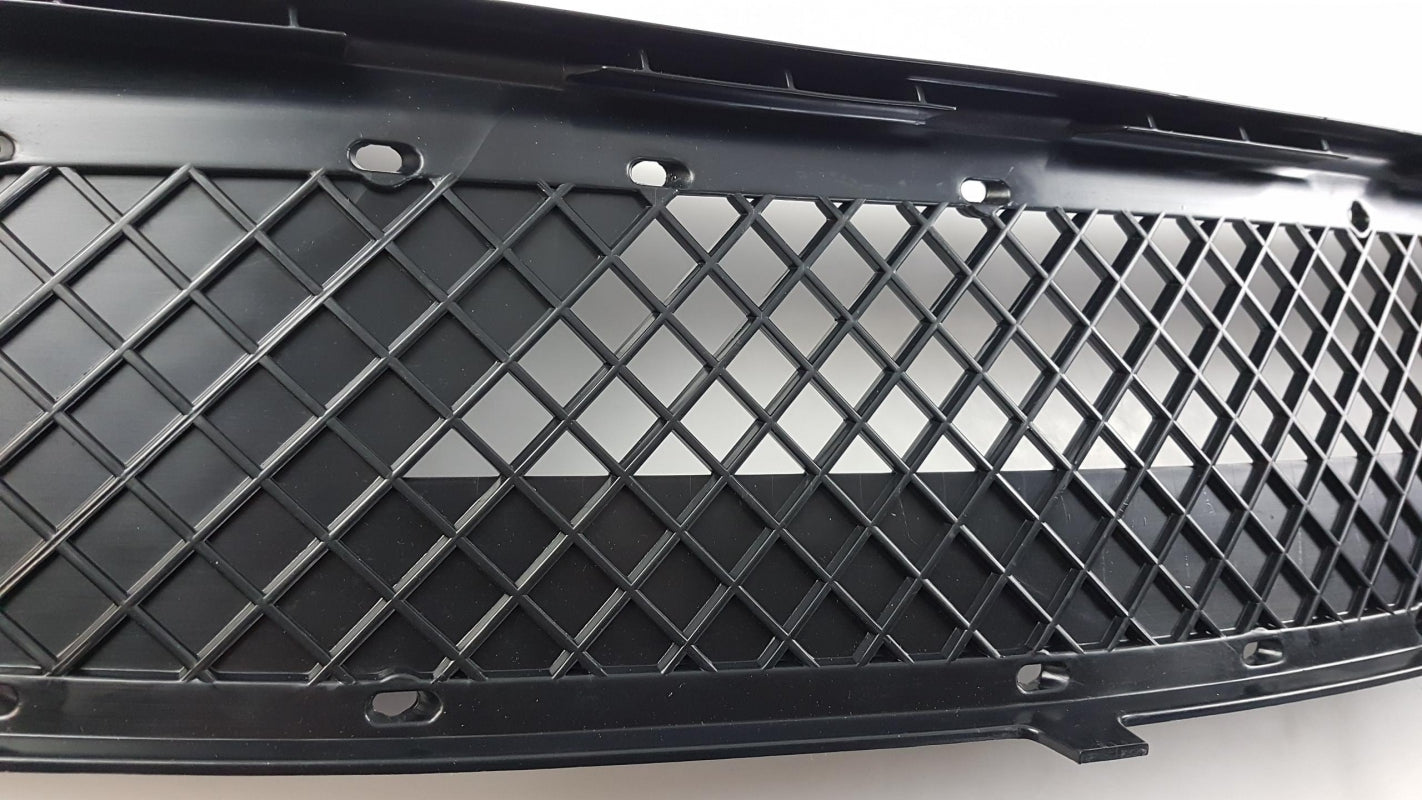 Original BMW Z4 E85 Stoßfänger Lüftungsgitter mitten vorne 51117016061