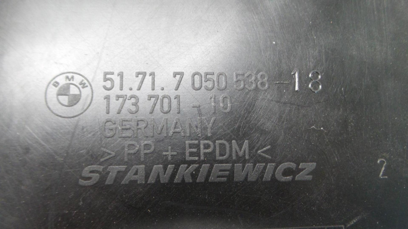 Original BMW 5' E60 E61 Radhaus Abdeckung unten vorne rechts 51717050538