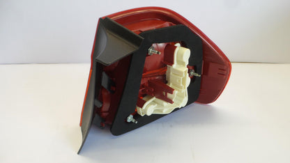Original BMW 3' (E90) Heckleuchte Rücklicht aussen links 63216937457