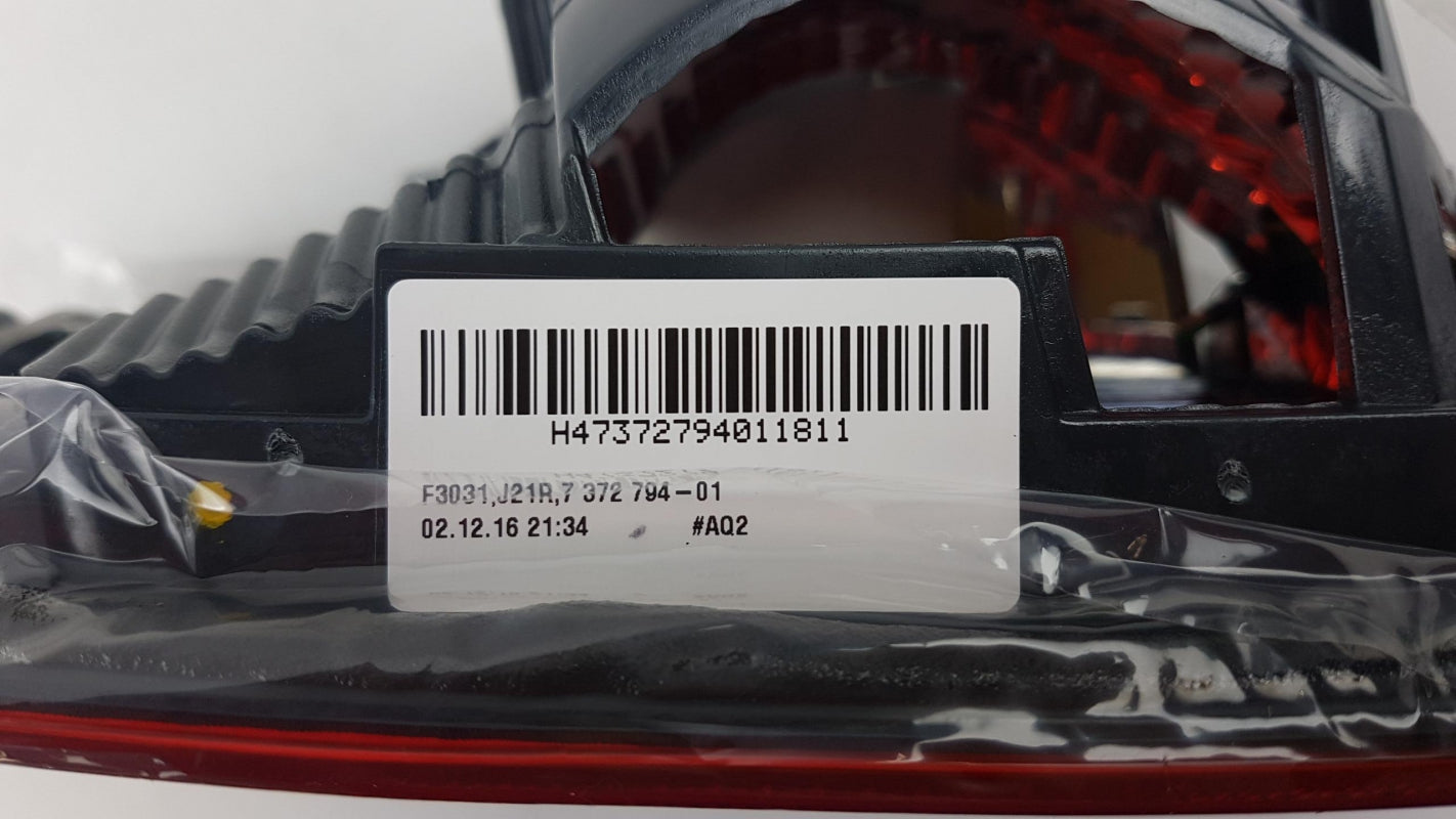 Original BMW 3' F30 F80 M3 F31 F35 Heckleuchte innen rechts 63217372794