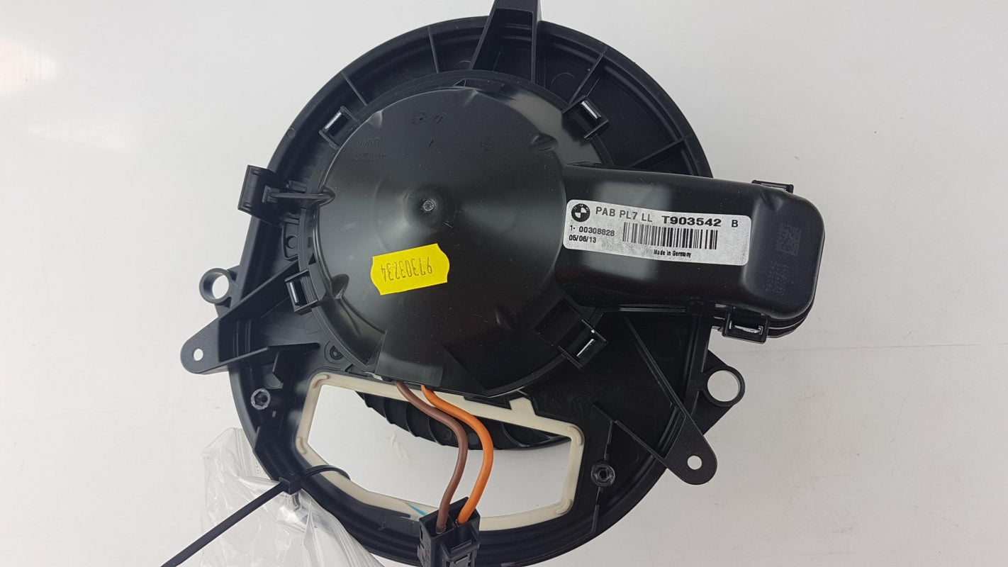 Original BMW 1' (F20 F21) 2' (F22) 3' 4' (F30-F35) Innenraumgebläse 64119237557