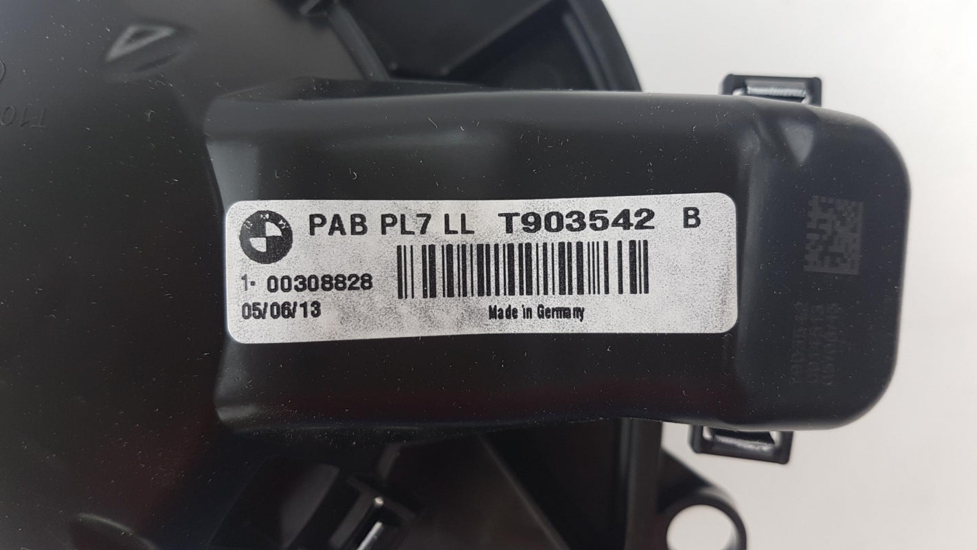 Original BMW 1' (F20 F21) 2' (F22) 3' 4' (F30-F35) Innenraumgebläse 64119237557