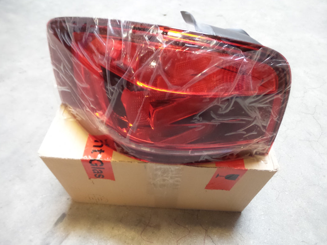 Original AUDI A3 S3 Heckleuchte Rückleuchte links 8P3945095B