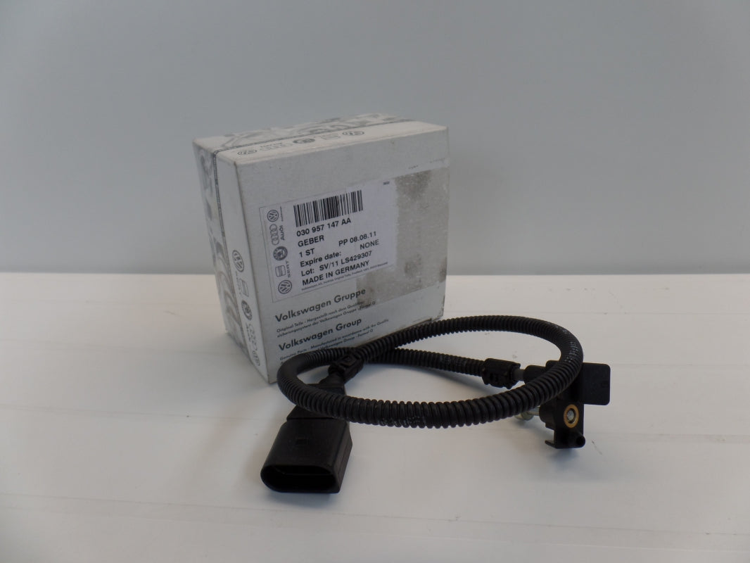 Original VW Beetle Golf 4 Polo 4 SKODA Fabia I Kurbelwellensensor 030957147AA