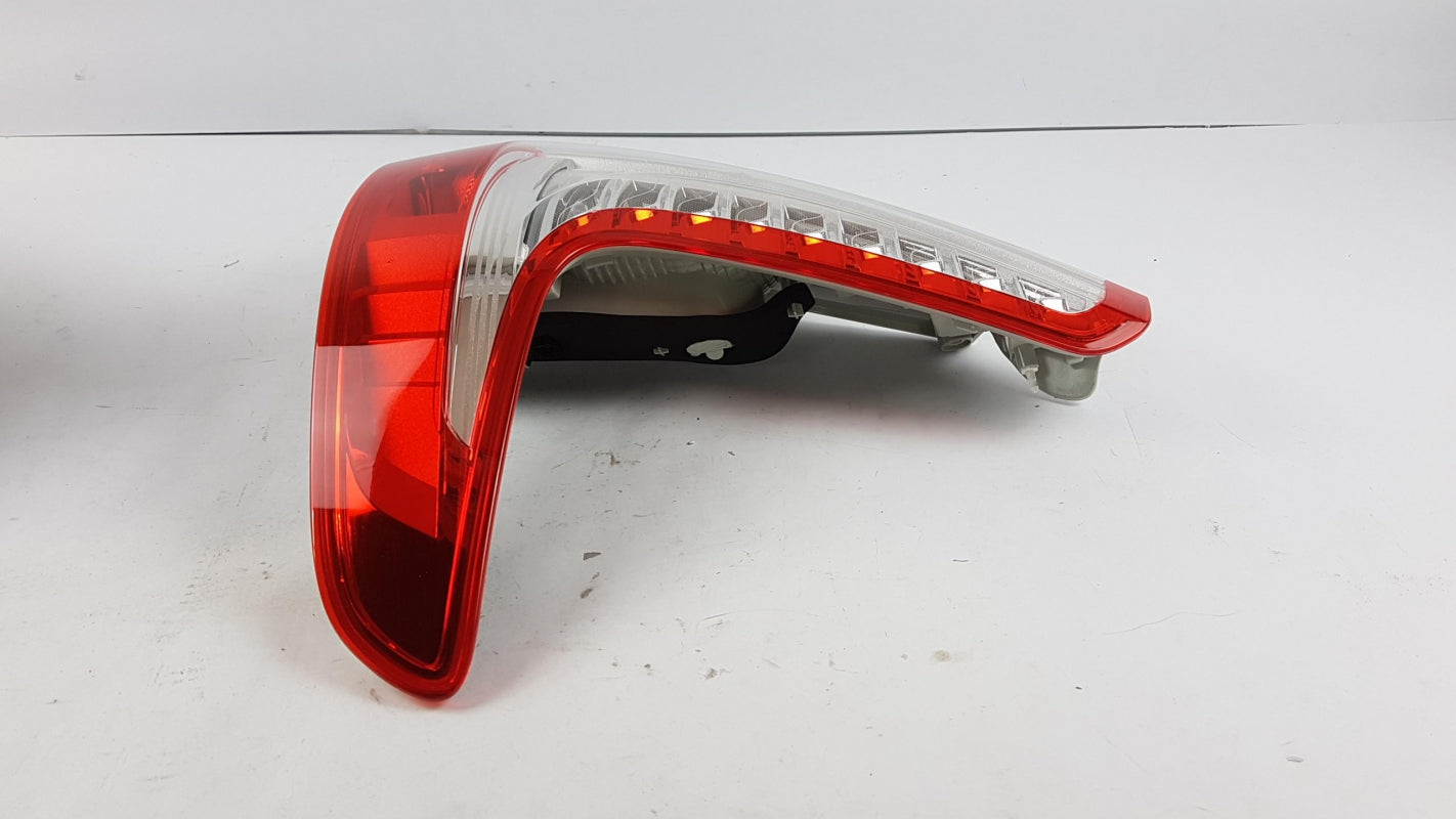 Original OE RENAULT Heckleuchte 265500014R