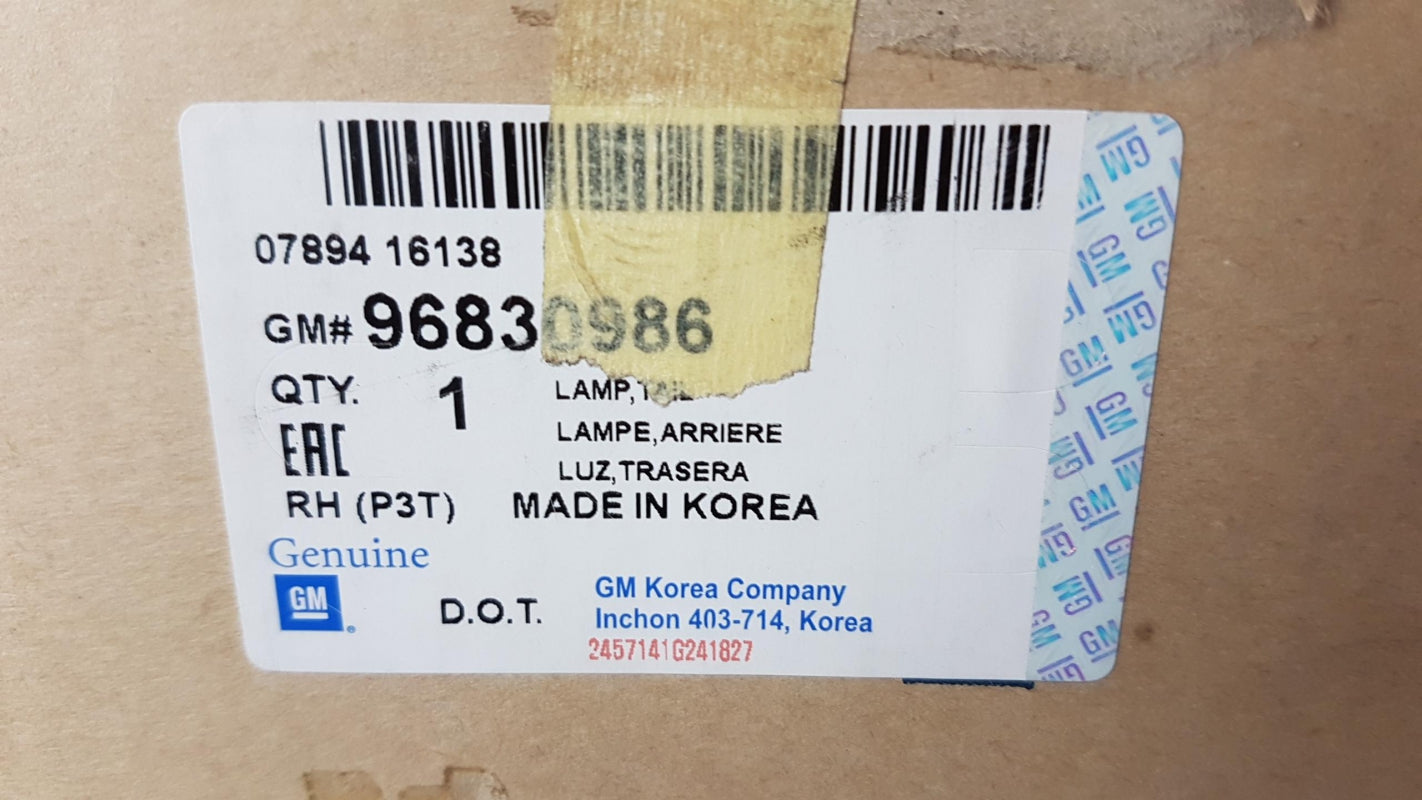 Original CHEVROLET Aveo T300 Heckleuchte Rücklicht rechts 96830986