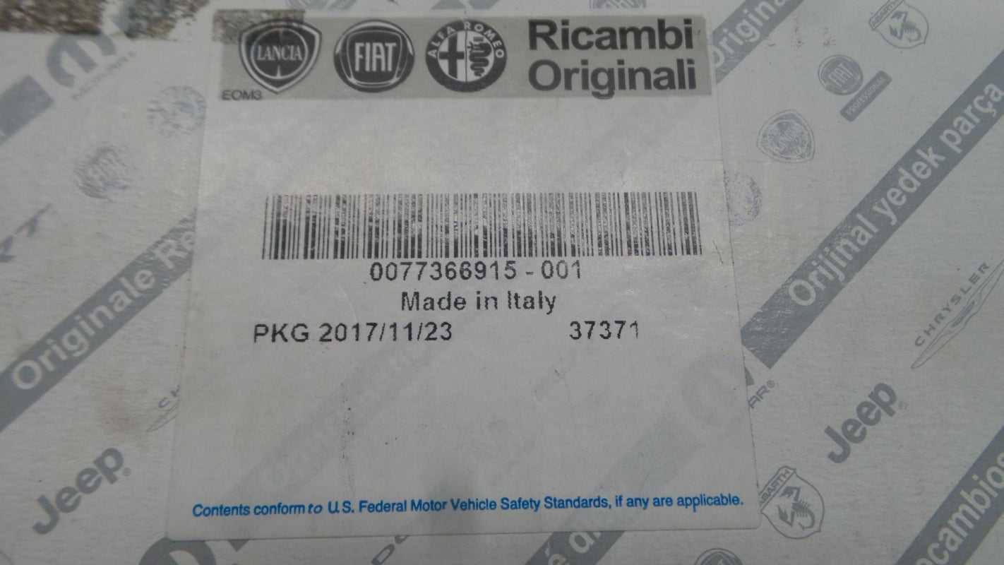 Original FIAT 500L (73 4F) '12- Bremsbeläge Bremsklötze vorne 77366915