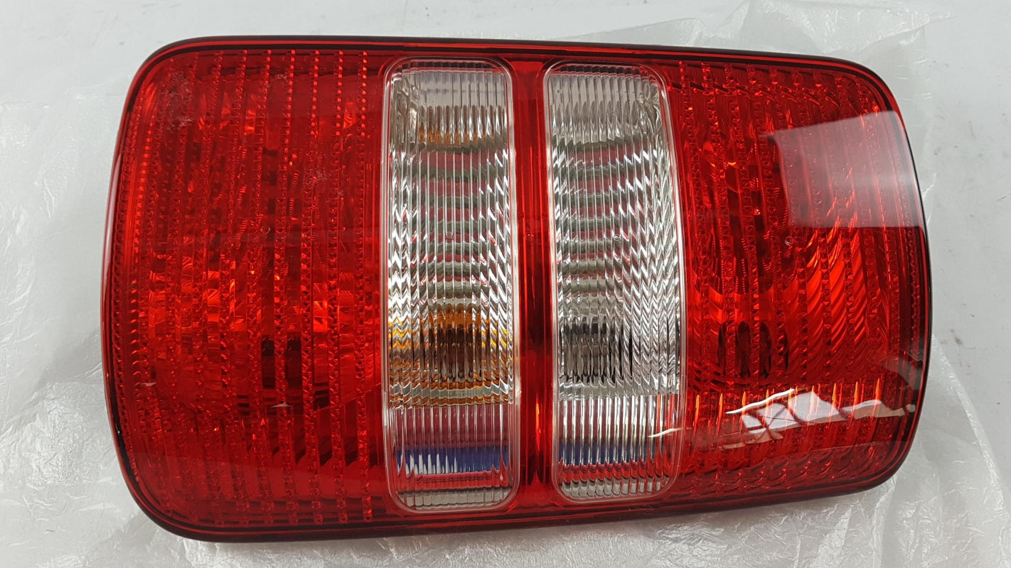 Original OE Volkswagen Heckleuchte 2K5945096P