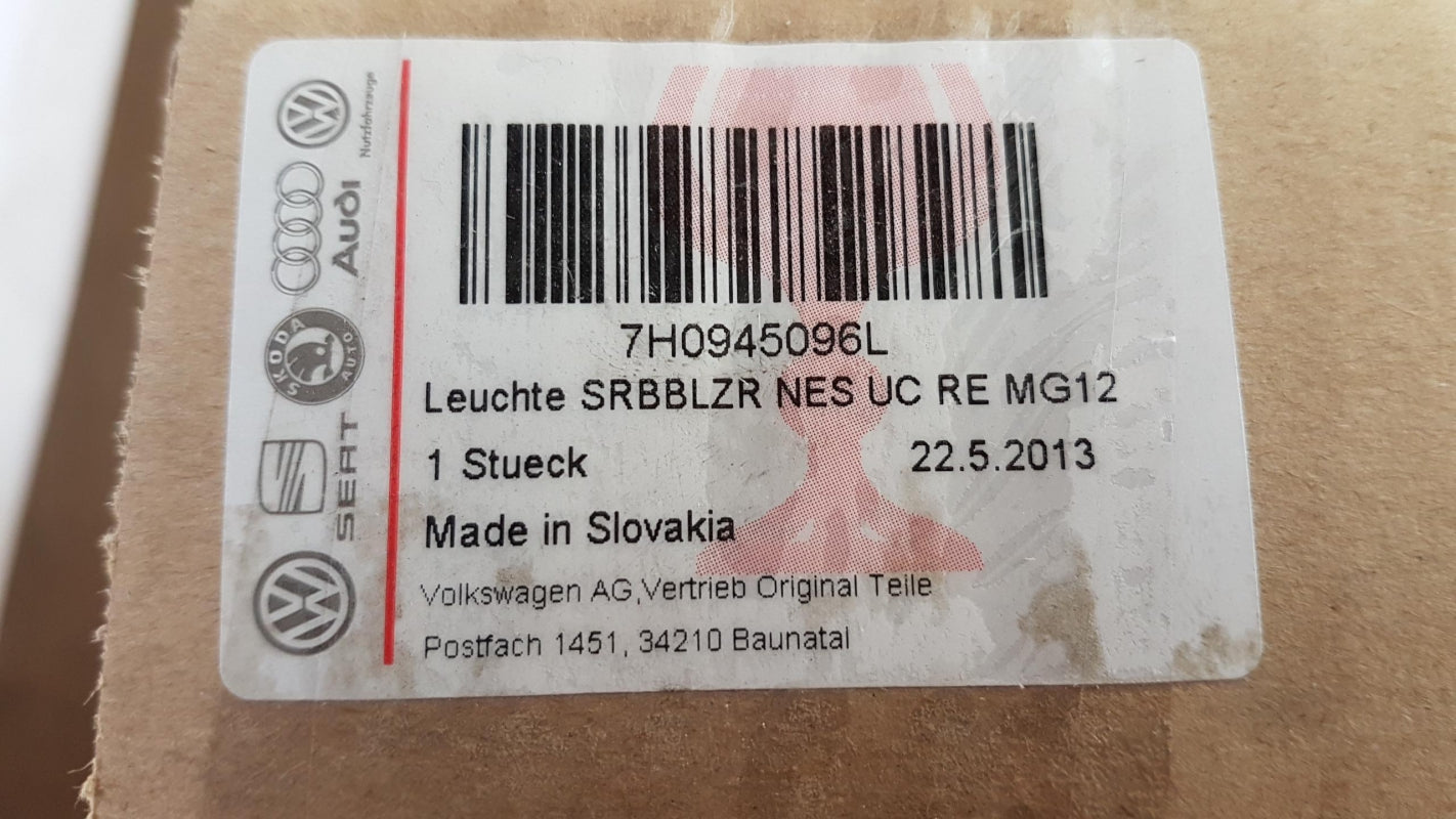 Original VW Transporter T5 Heckleuchte Rücklicht weiß rechts 7H0945096L