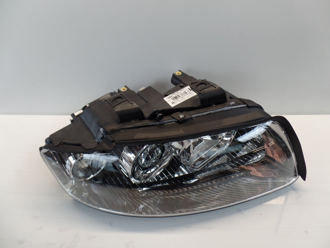 Original AUDI A4 Hauptscheinwerfer Frontlicht halogen rechs 8E0941030C