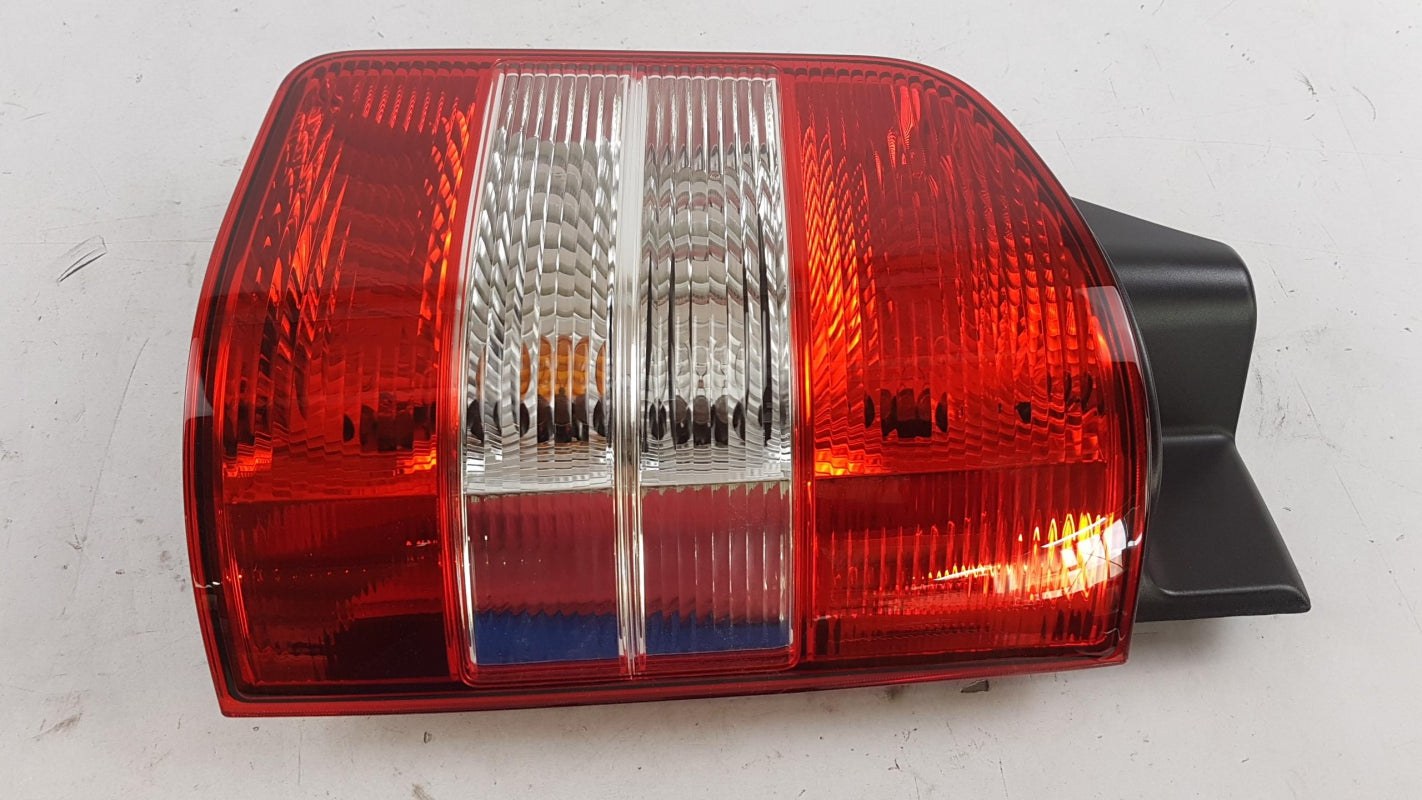 Original VW Transporter T5 Heckleuchte Rücklicht weiß rechts 7H0945096L