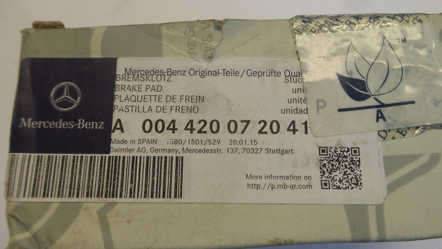 Original MERCEDES-BENZ E-klass W211 S-klass W220 Bremsbeläge vorne A004420072041