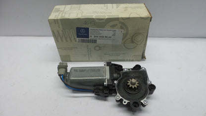 Original MERCEDES-BENZ LKW Actros Axor Fensterhebermotor links A0058209042