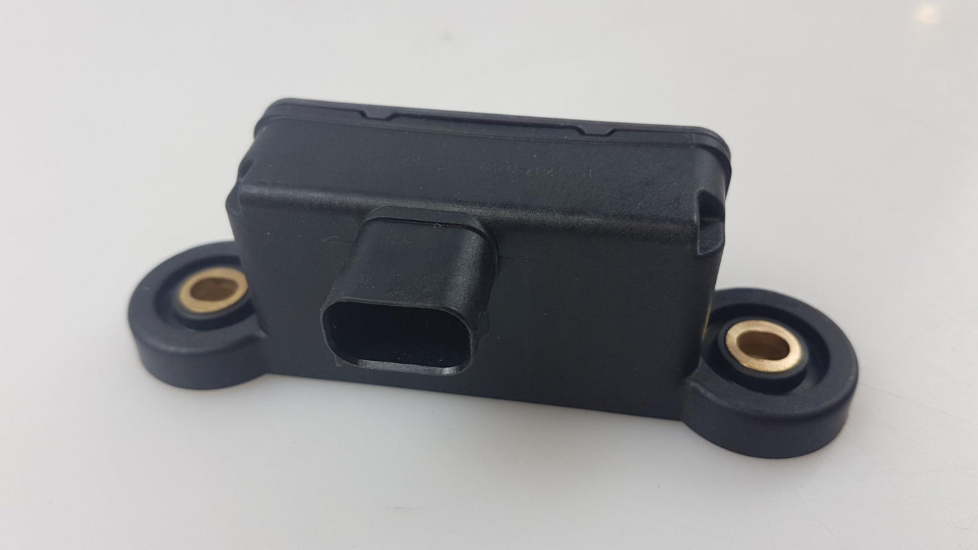 Original MERCEDES-BENZ W204 GLK X204 Querbeschleunigungssensor A0075420418