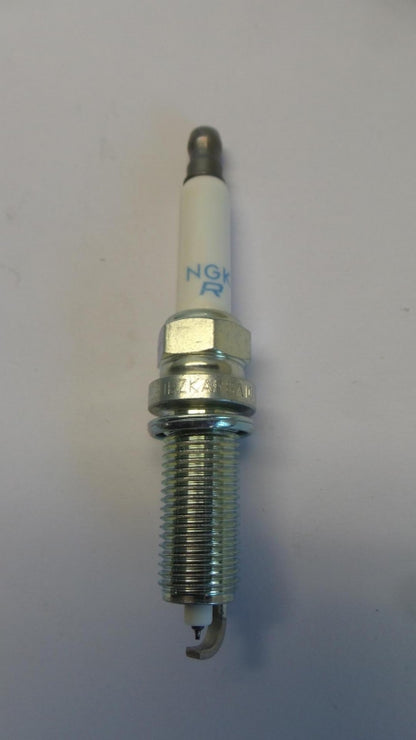 Original MERCEDES-BENZ C197 R197 Zündkerze A1591590003