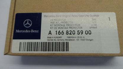 Original MERCEDES-BENZ C292 C253 W213 LED Projektor links und rechts A1668205900