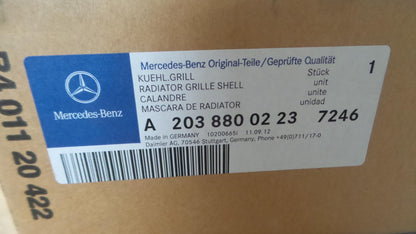 Original MERCEDES-BENZ C-klasse W203 Kühlergitter Kühlergrill A20388002237246