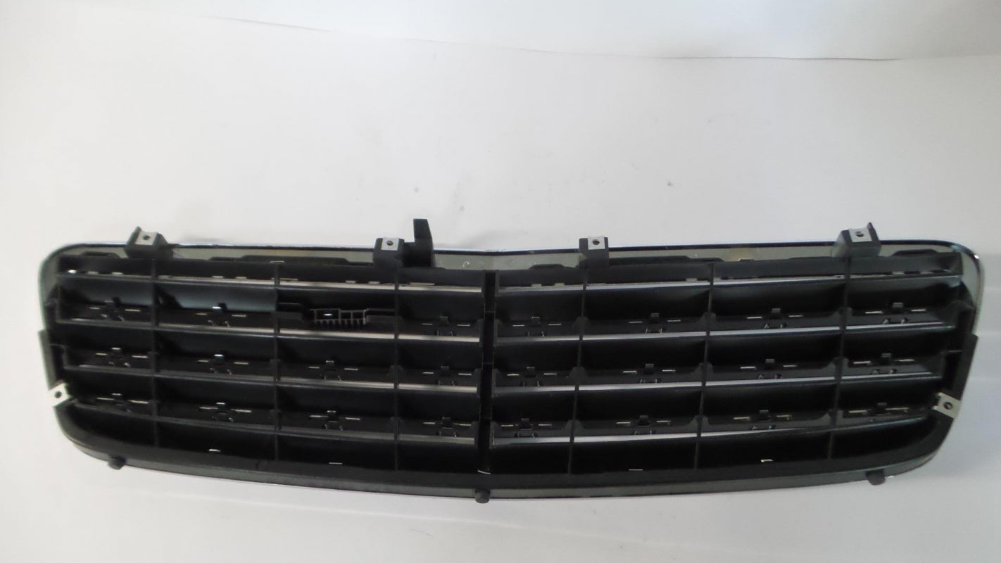 Original MERCEDES-BENZ C-klasse W203 Kühlergitter Kühlergrill A20388002237246