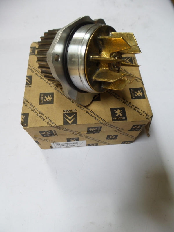 Original CITROEN Xantia II XM II Motor Wasserpumpe 1201F2