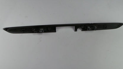 Original MERCEDES-BENZ E-klasse S210 Heckklappen Griffleiste A21074000409999