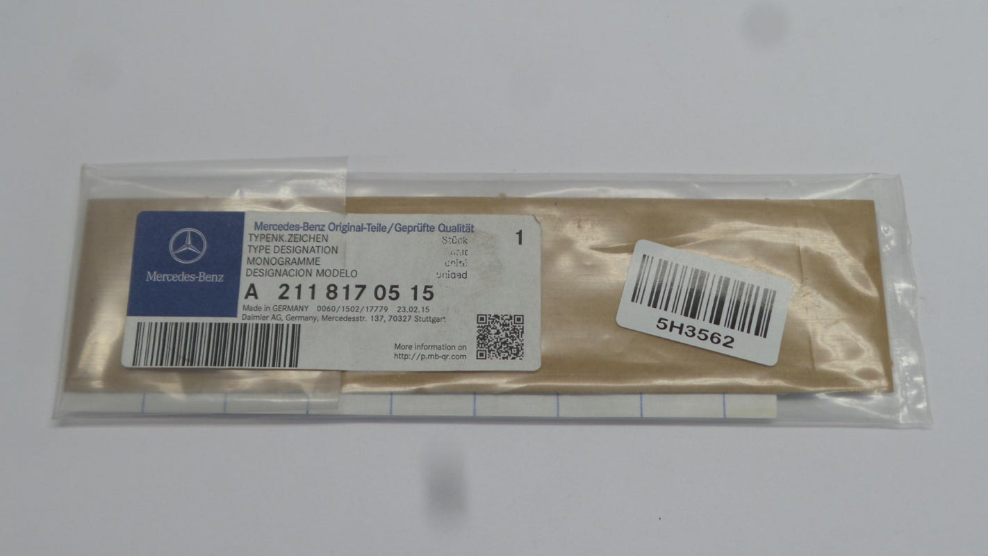 Original MERCEDES-BENZ E-Klasse W211 W212 Emblem Plakette A2118170515