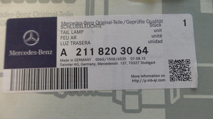 Original MERCEDES-BENZ E-klasse S211 Heckleuchte innen rechts A2118203064