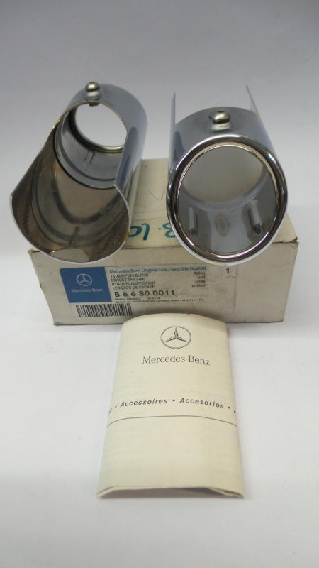 Original MERCEDES-BENZ W203 CL203 Auspuffblendensatz 2-stück chrom B66800011