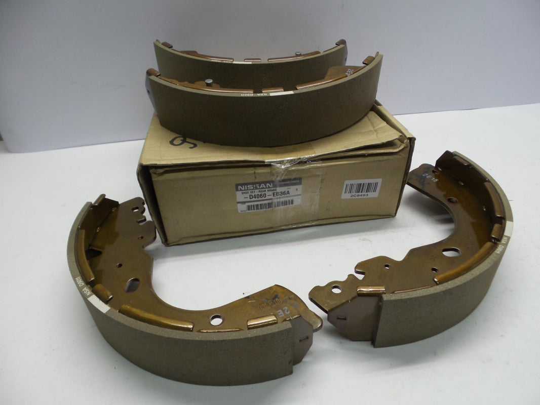 Original NISSAN Navara II 2010-2015 Bremsbackensatz Hinten D4060EB36A