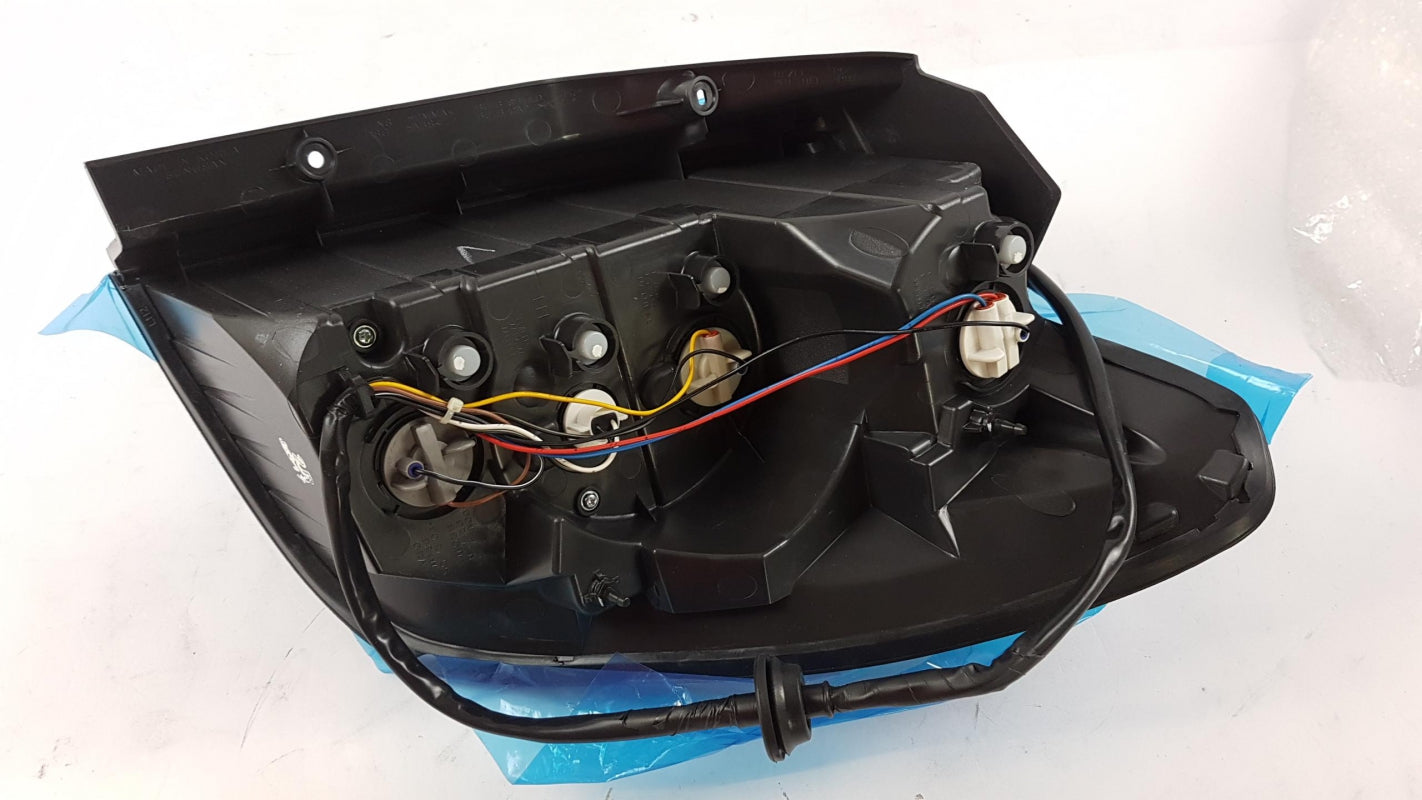 Original CHEVROLET Captiva '06-'12 Heckleuchte Chrom Links 96830937