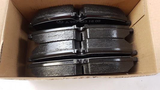 Original OE MERCEDES-BENZ Bremsbeläge A9074208700