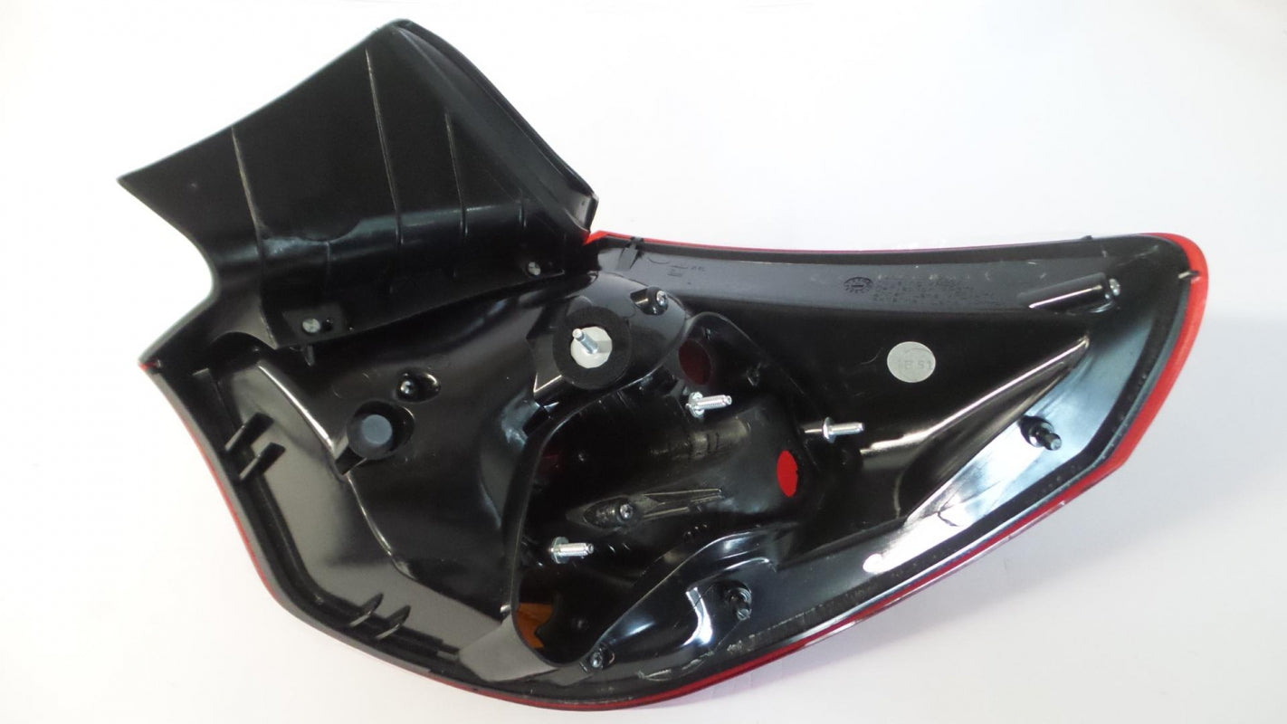 Original OPEL Astra-J Heckleuchte ohne Lampenträger dunkel aussen links 13319949