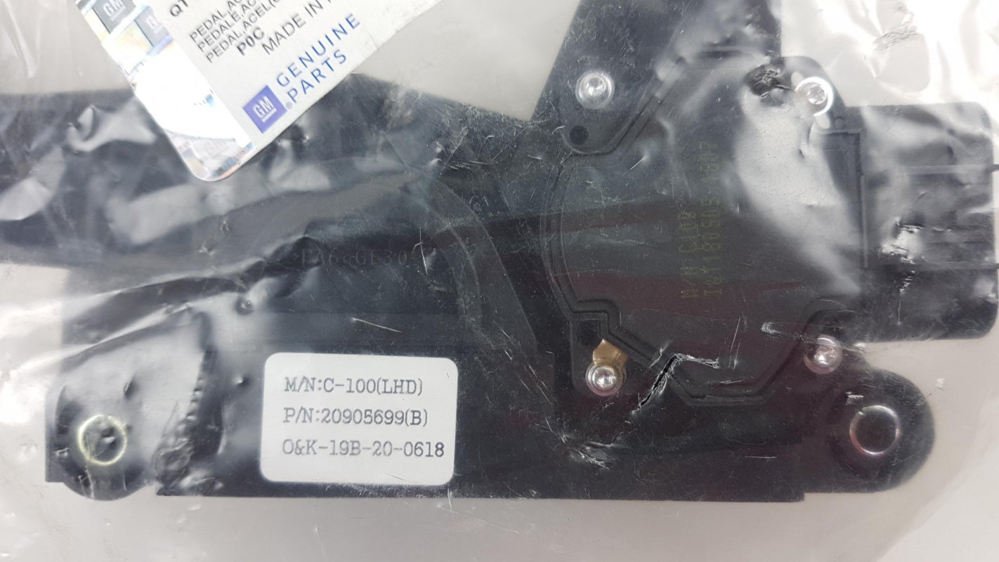 Original OPEL Antara CHEVROLET Captiva Gaspedal 20905699