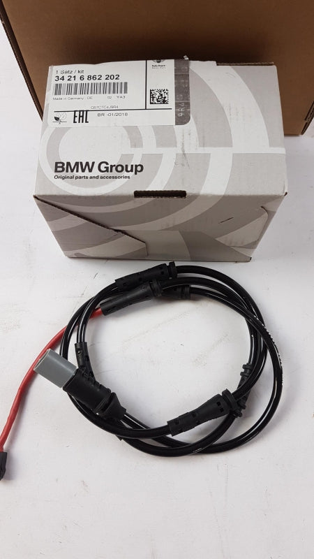 Original BMW 5er F10 Bremsbeläge mit Bremsbelagfühler hinten 34212449289