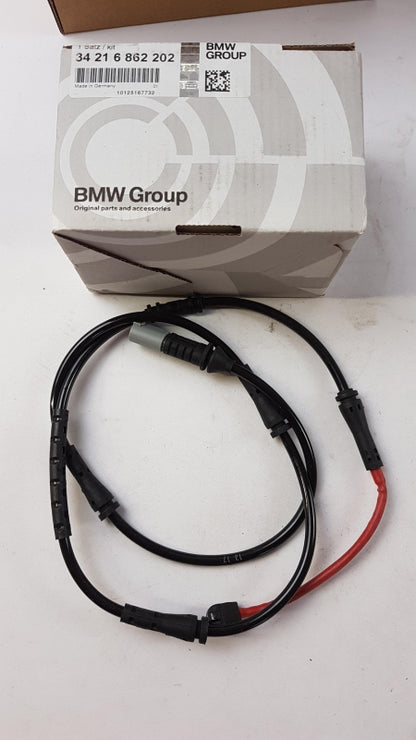 Original BMW 5er F11 Bremsbeläge mit Bremsbelagfühler hinten 34212449288