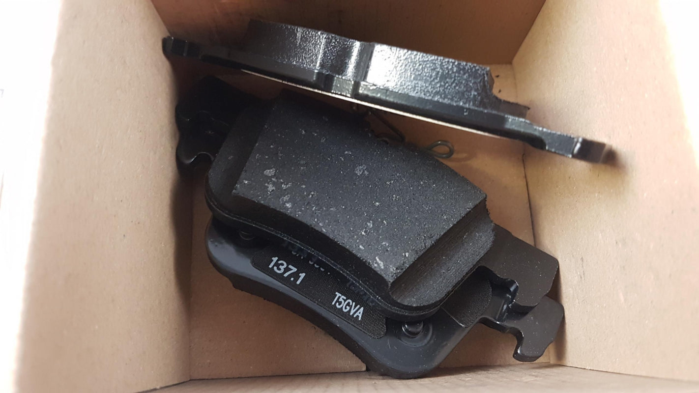 Original OE FORD Bremsbeläge 2465422