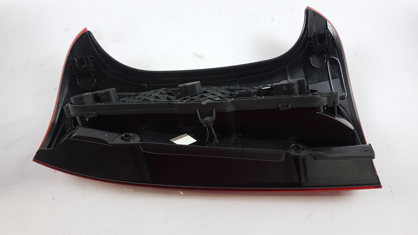 Original OE FIAT Heckleuchte 51843643