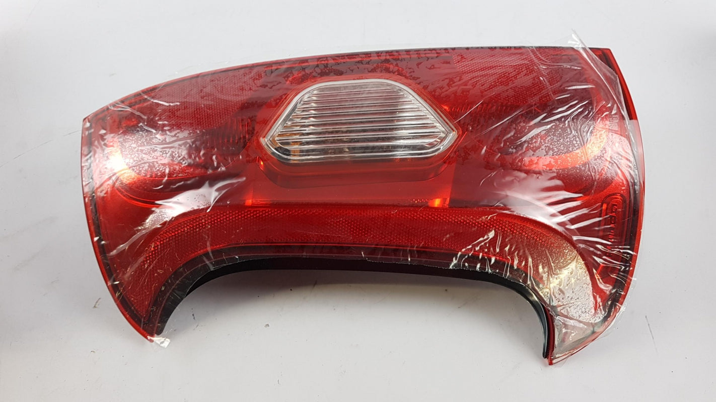 Original OE FIAT Heckleuchte 51843643