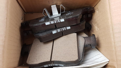 Original JAGUAR F-Pace XE XF '19-'20 Bremsbeläge Satz Vorne T2H16147