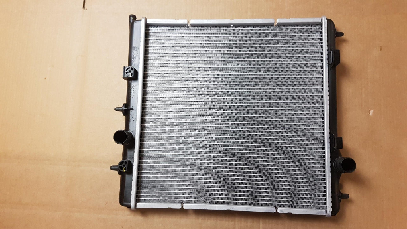 Original PEUGEOT 207 (A7) 208 CITROEN C3 (A51) DS3 Motor Wasserkühler 1330W9